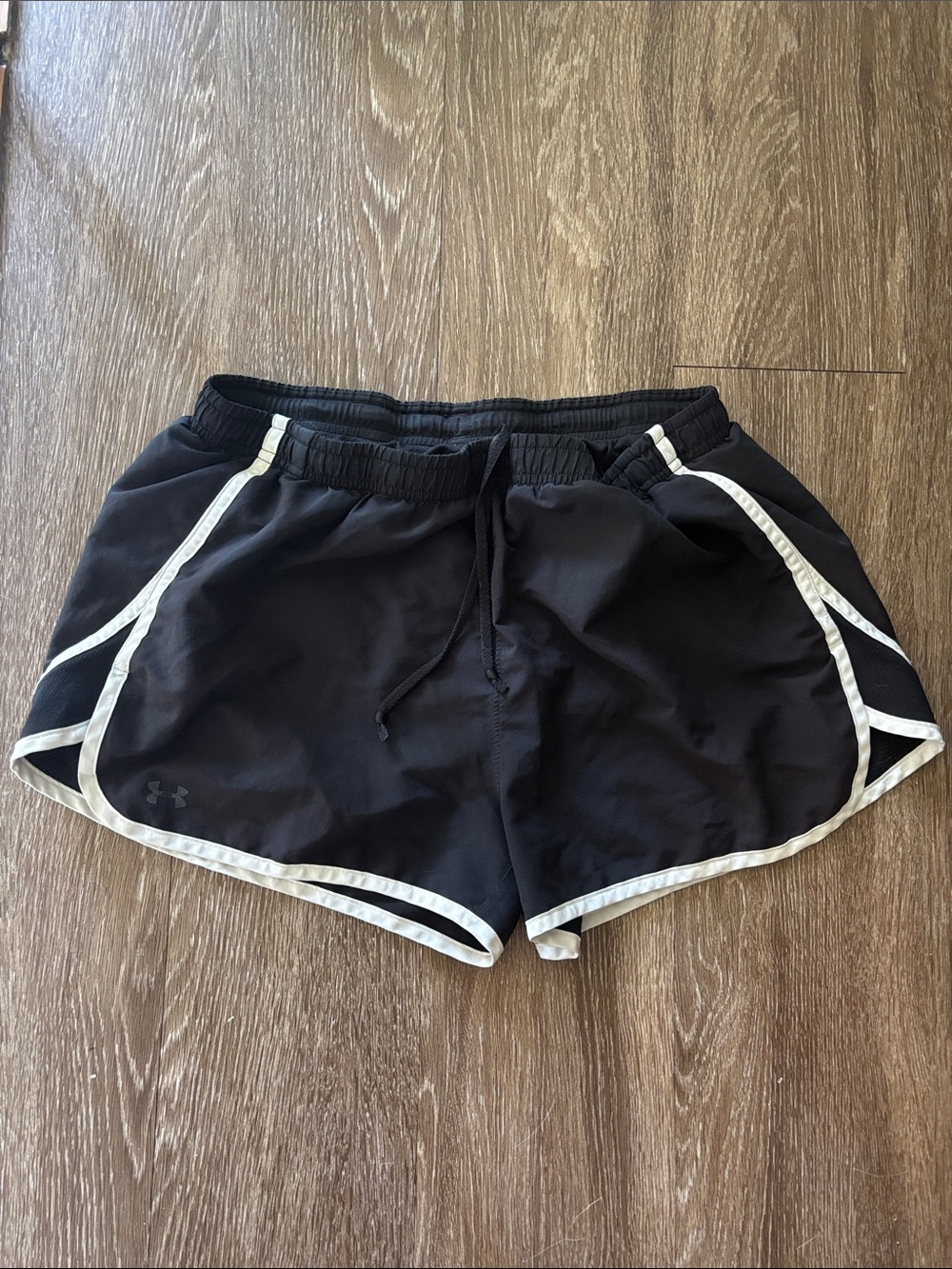 Under Armour Black Athletic Gym Running Shorts Women Large